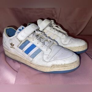 Adidas Forum low mens size 9.5.